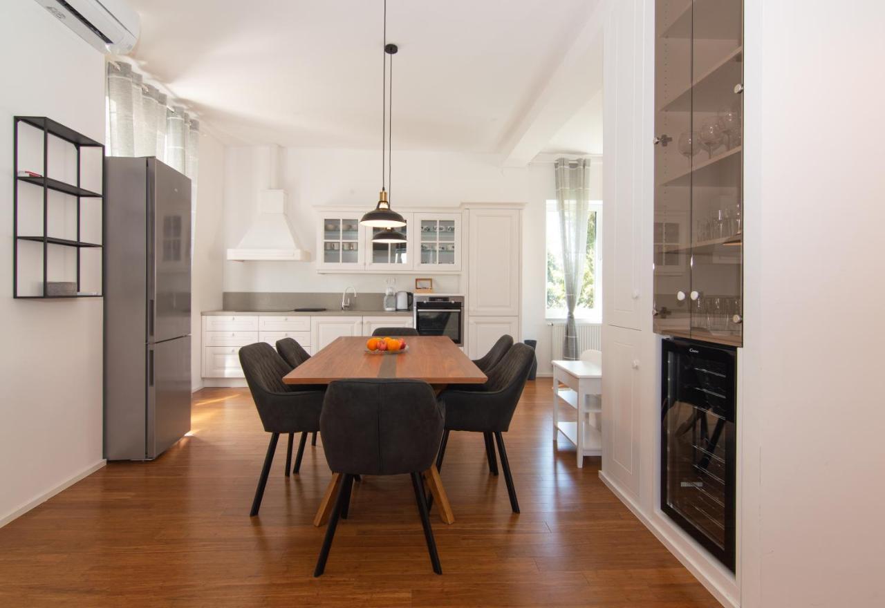 Villa Beatrice By Locap Group อิซอลา ภายนอก รูปภาพ